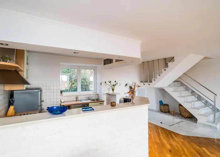 公寓 Deluxe Duplex House With Terrace *