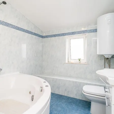 Deluxe Duplex House With Terrace شقة دوبروفينك