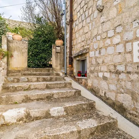 Διαμέρισμα Deluxe Duplex House With Terrace *