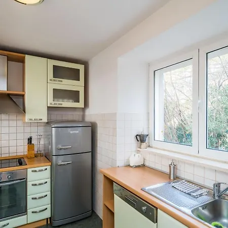 Deluxe Duplex House With Terrace *