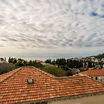 Deluxe Duplex House With Terrace Apartmán