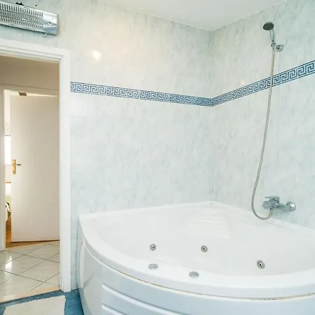 Apartment Deluxe Duplex House With Terrace